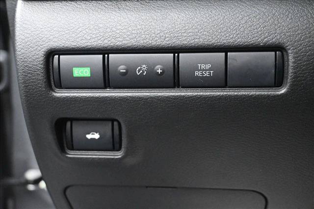 Used 2024 Nissan Sentra SV FWD image 17