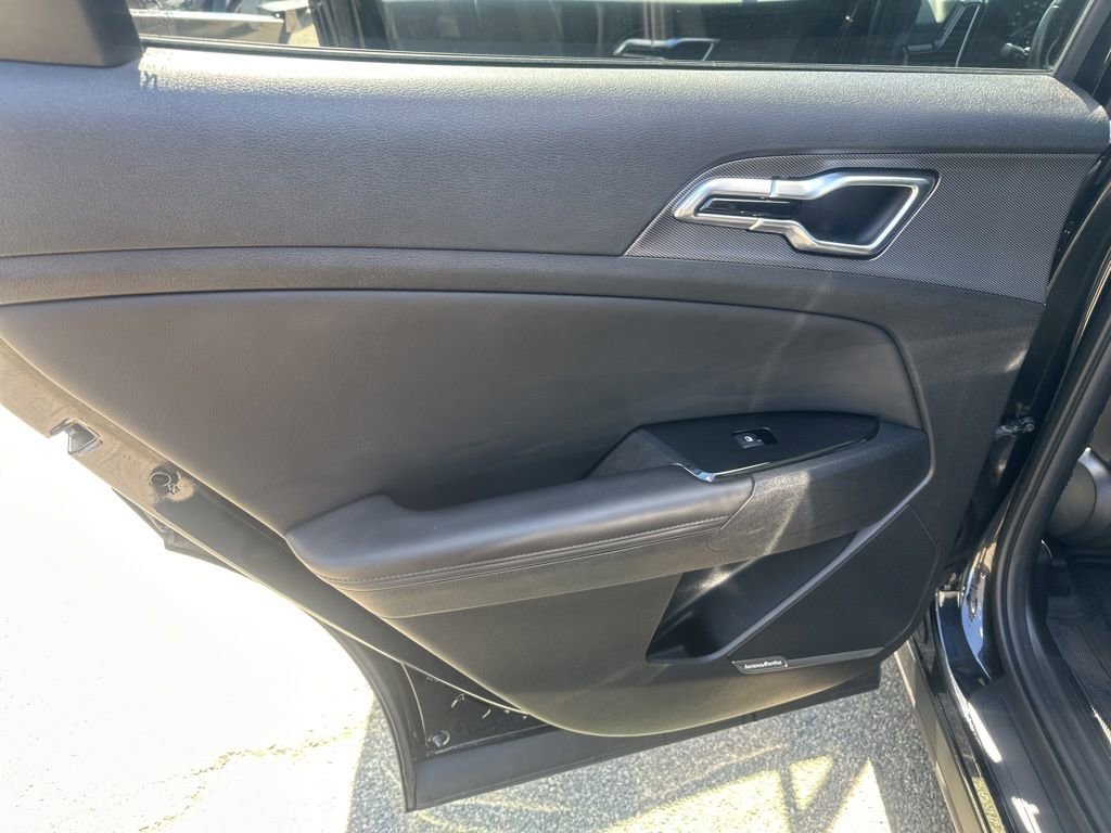 Used 2023 Kia Sportage SX image 24