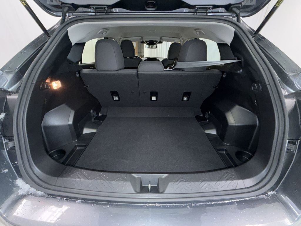 Certified 2025 Subaru Impreza 2.0i image 18