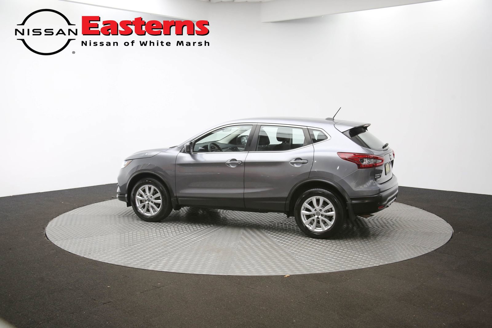 Used 2022 Nissan Rogue Sport S image 59