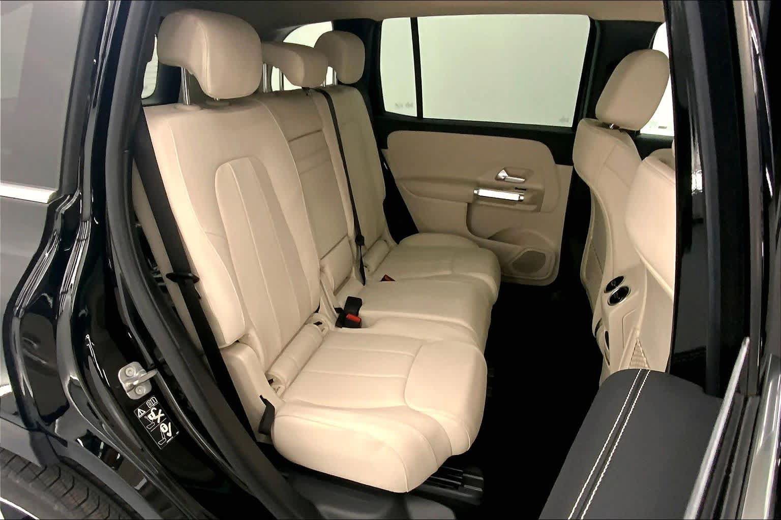 Used 2026 Mercedes-Benz GLB 250 image 13