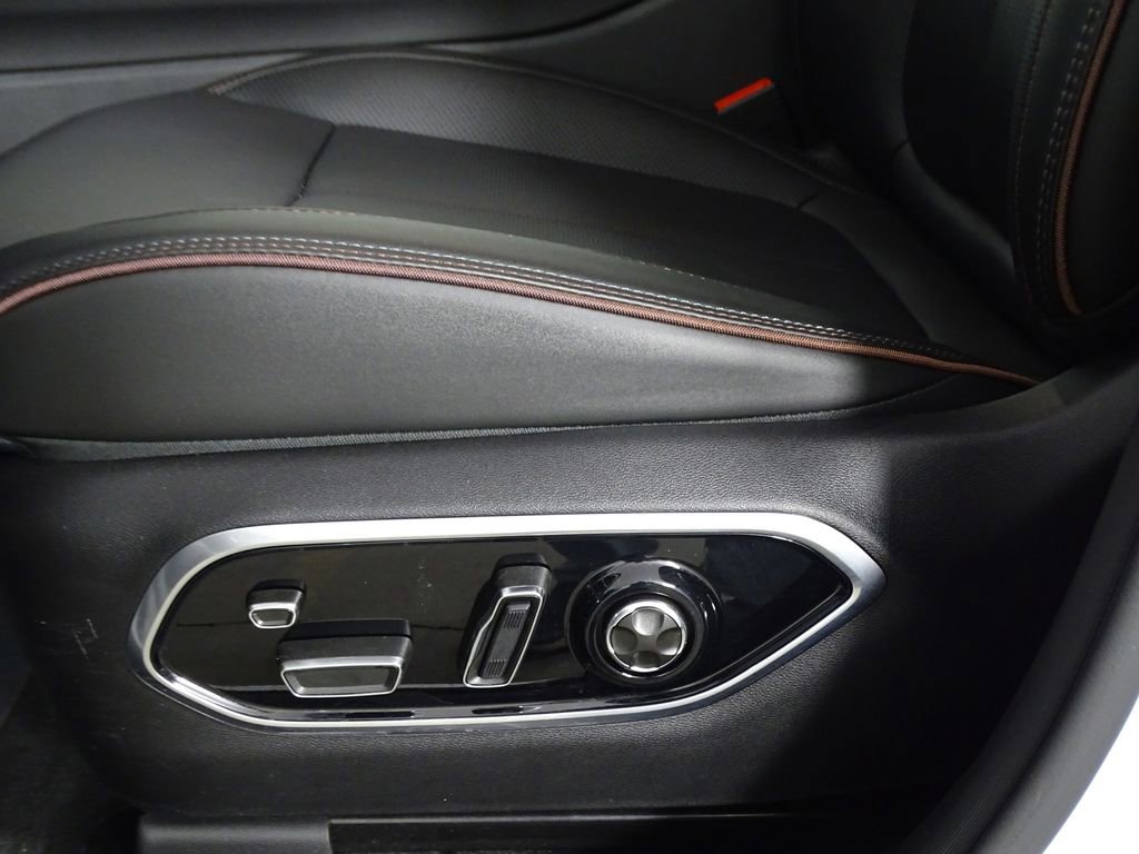 Used 2024 Jeep Wagoneer Launch Edition image 18