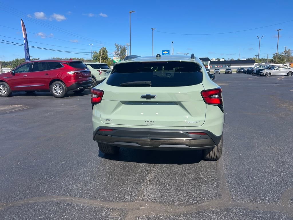 New 2026 Chevrolet Trax ACTIV w/ Driver Confidence Package image 2