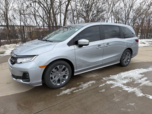 New 2026 Honda Odyssey Touring image 2