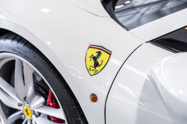 Used 2018 Ferrari 488 Spider RWD image 14