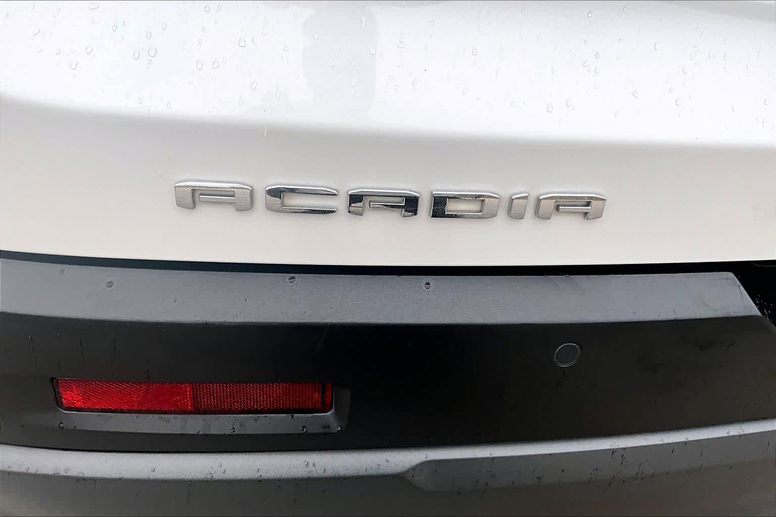 Used 2023 GMC Acadia AT4 w/ Preferred Package AWD/4WD image 10