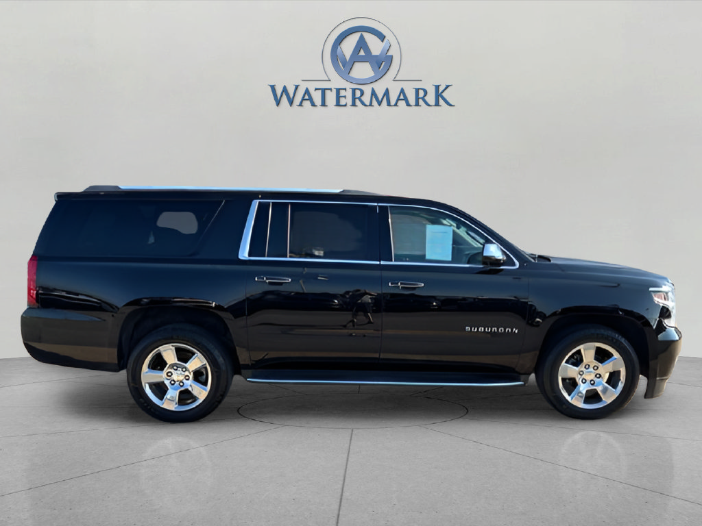 Used 2017 Chevrolet Suburban Premier RWD image 10