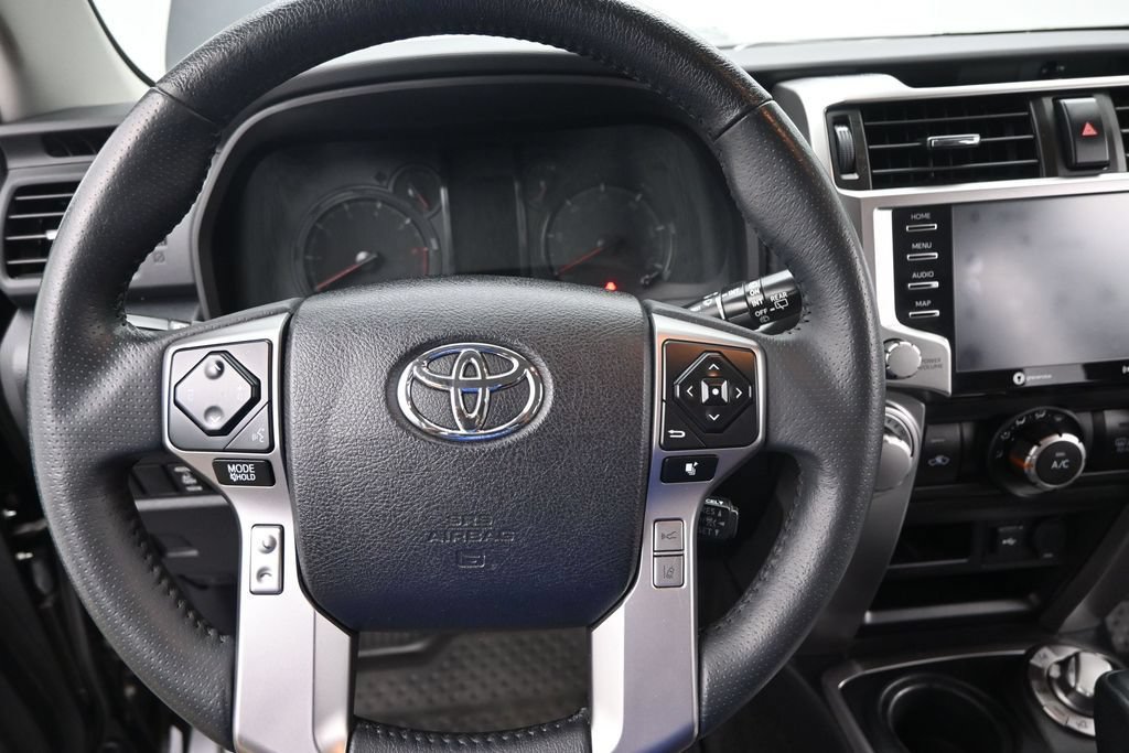 Used 2021 Toyota 4Runner SR5 Premium w/ Moonroof Package AWD/4WD image 23