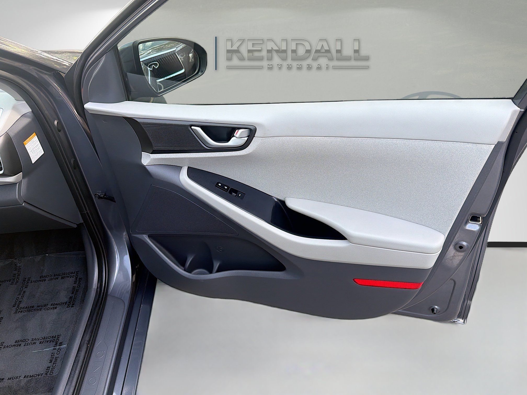 Used 2018 Hyundai Ioniq SEL FWD image 29