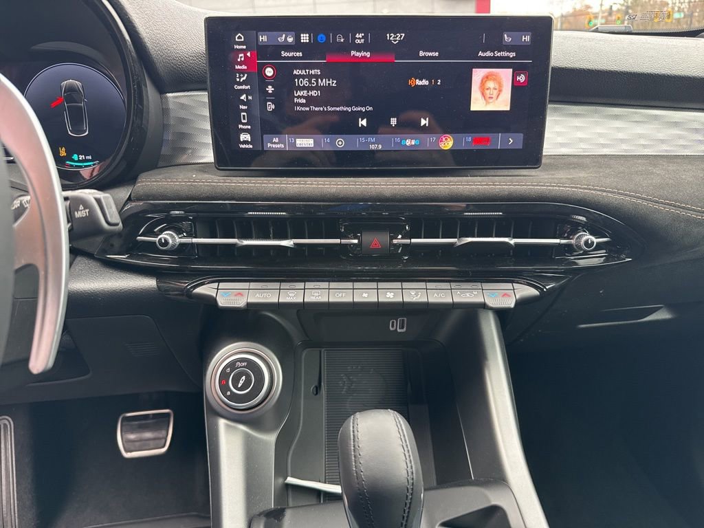 New 2025 Alfa Romeo Tonale Intensa image 15