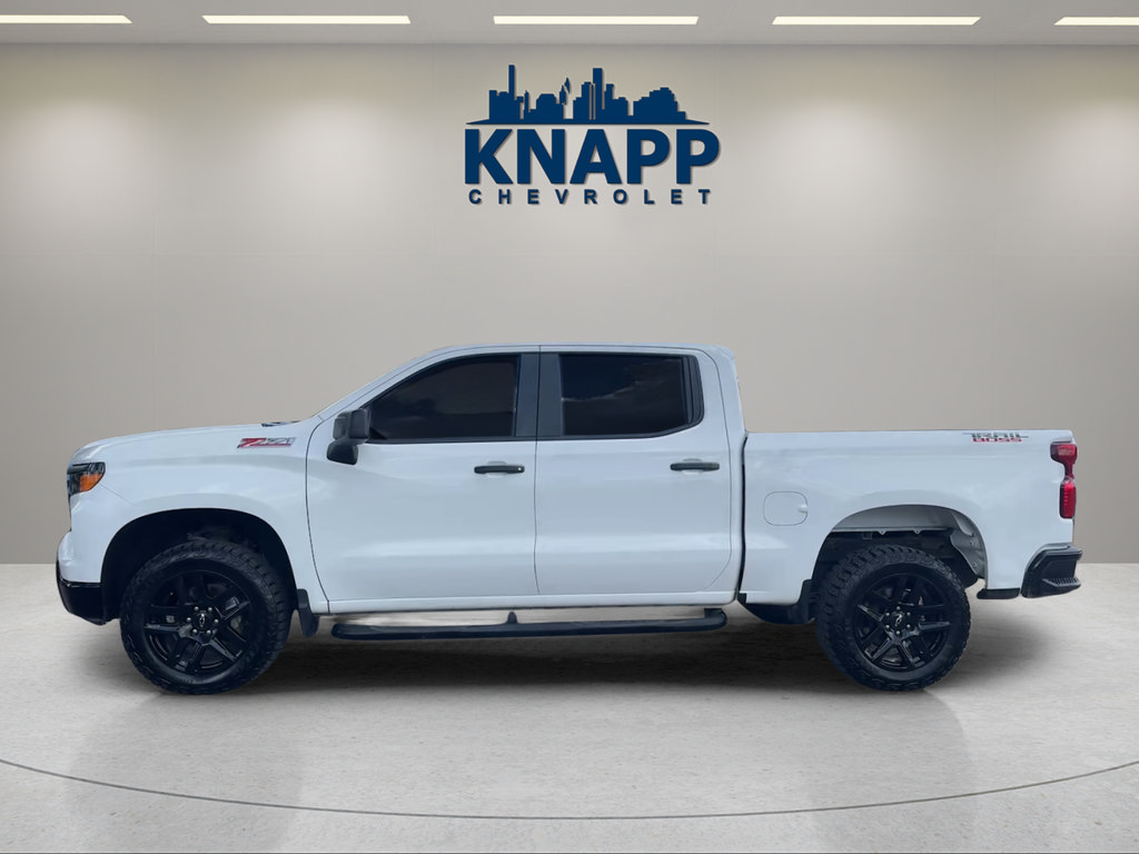 Used 2022 Chevrolet Silverado 1500 Custom Trail Boss AWD/4WD image 2