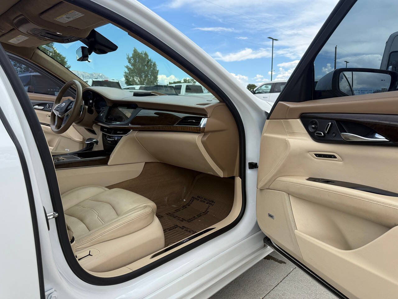 Used 2016 Cadillac CT6 Platinum w/ LPO, Ground Effects Package AWD/4WD image 24