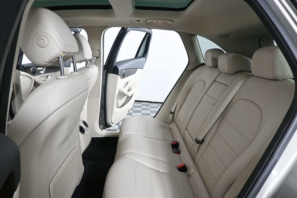 Certified 2022 Mercedes-Benz GLC 300 w/ Premium Package Lite image 19