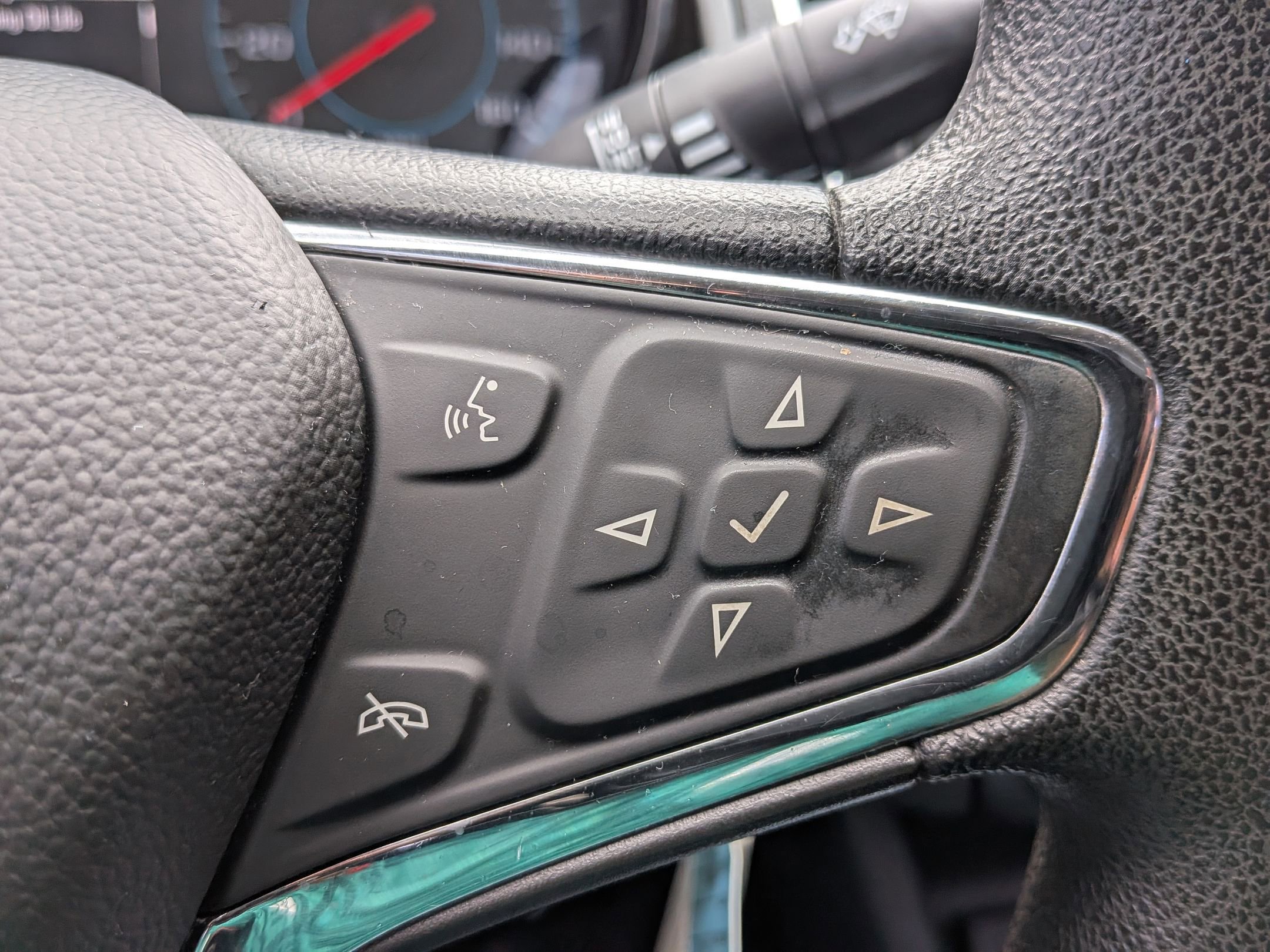 Used 2017 Chevrolet Cruze LT FWD image 15