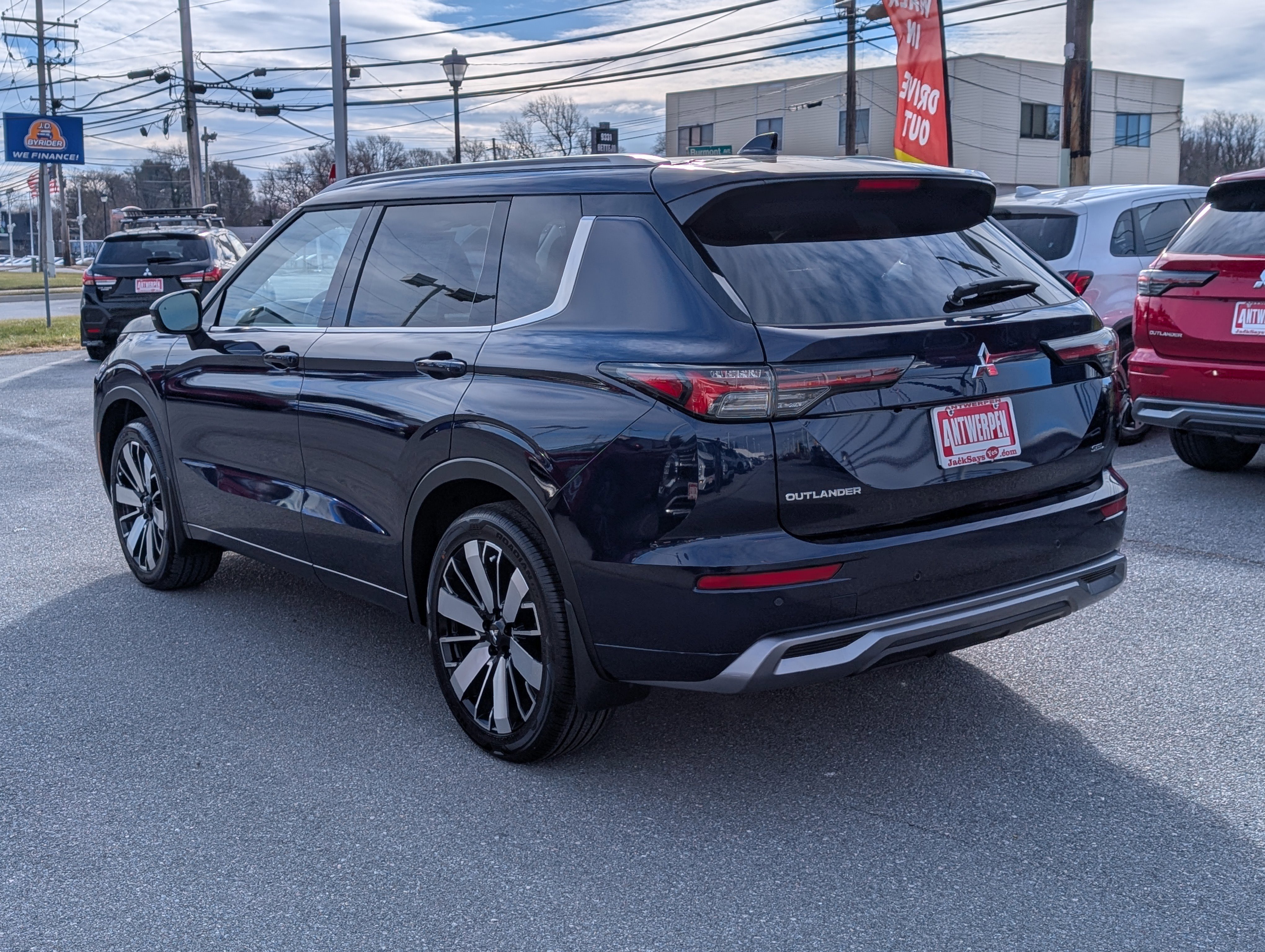 New 2026 Mitsubishi Outlander SEL image 5