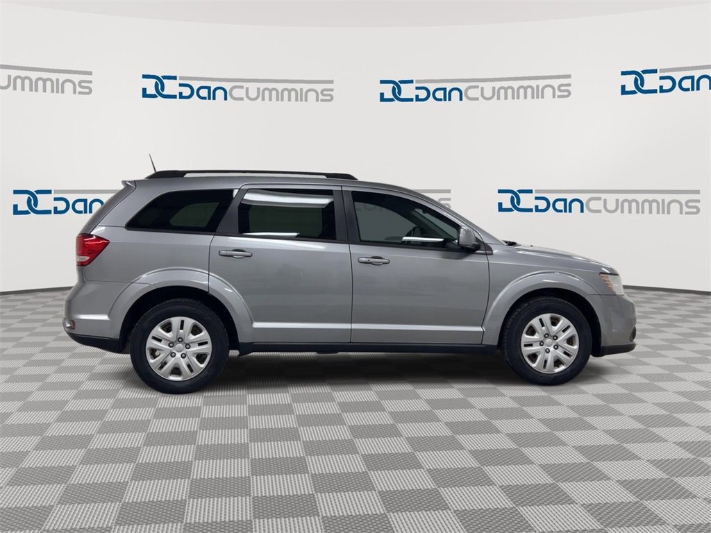 Used 2019 Dodge Journey SE image 9