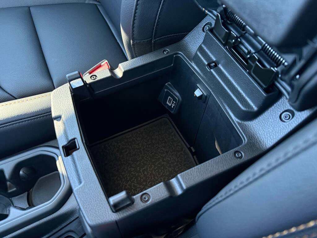 New 2025 Jeep Gladiator Sport image 34