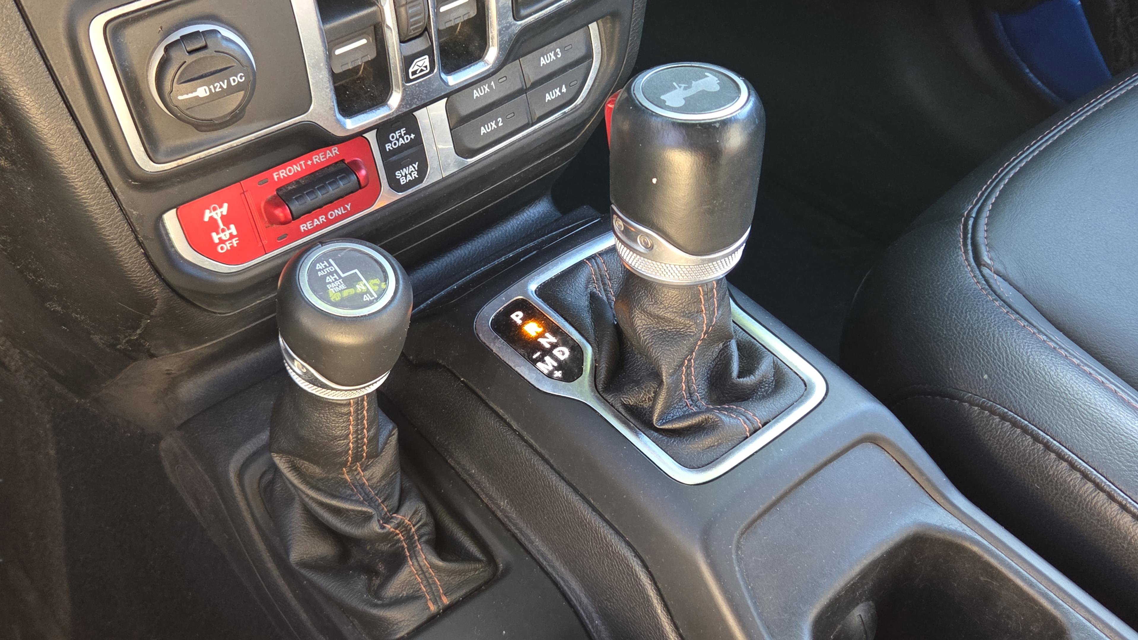 Used 2021 Jeep Wrangler Unlimited Rubicon w/ Dual Top Group image 14