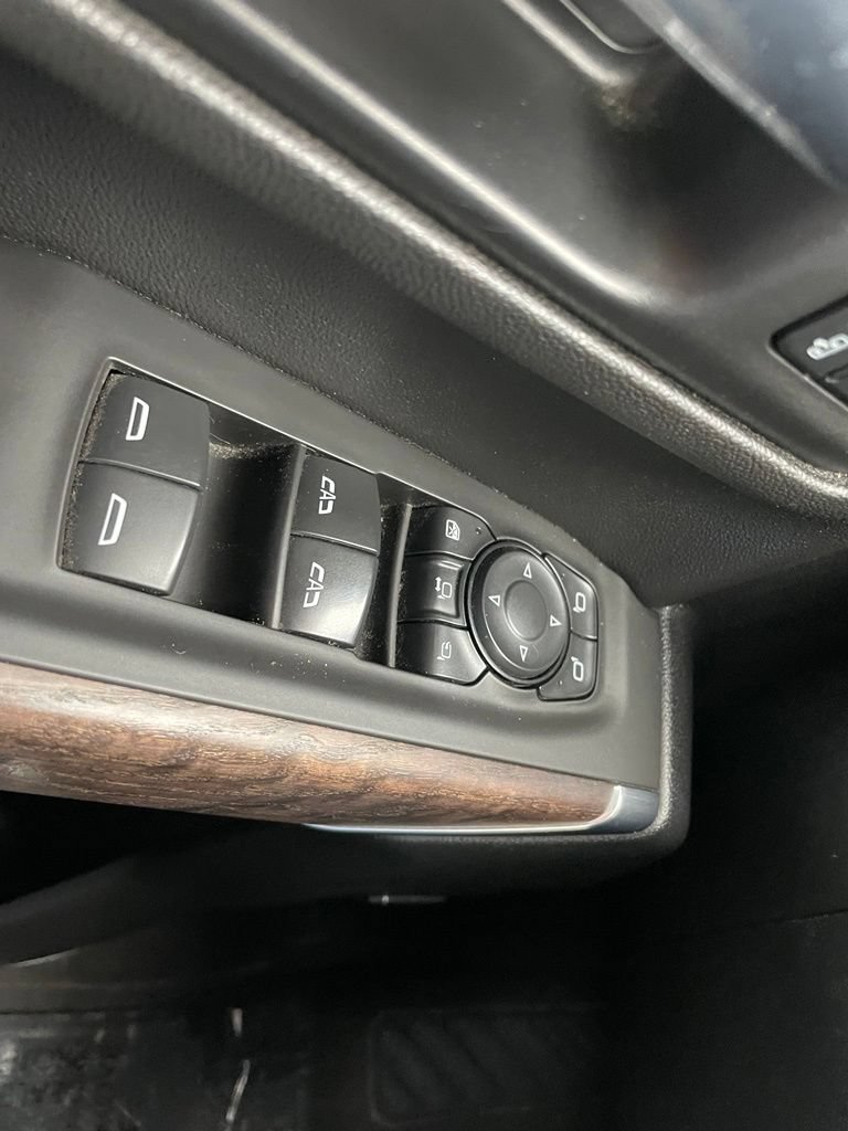 Used 2021 GMC Sierra 2500 Denali w/ Denali Ultimate Package AWD/4WD image 25