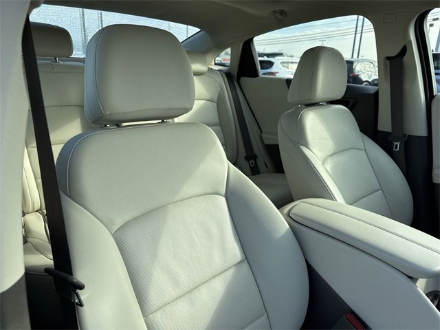 Used 2024 Chevrolet Malibu LT image 25