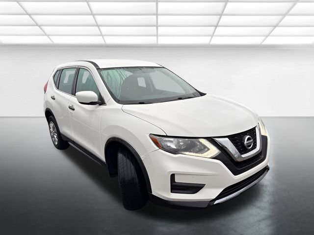 Used 2017 Nissan Rogue S image 4