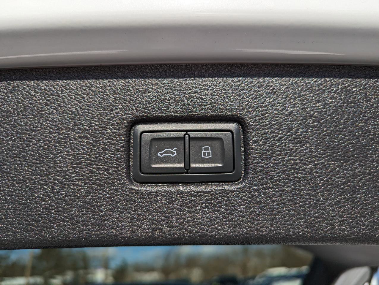 Used 2025 Audi Q7 3.0T Premium Plus image 48