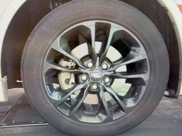 Used 2023 Dodge Durango R/T RWD image 10