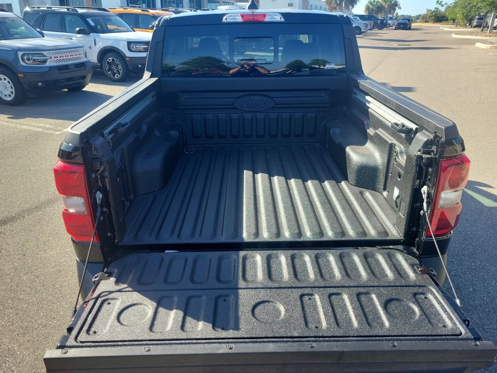 New 2026 Ford Maverick Lariat w/ Black Appearance Package AWD/4WD image 8