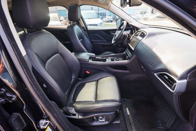 Used 2020 Jaguar F-PACE Premium image 46