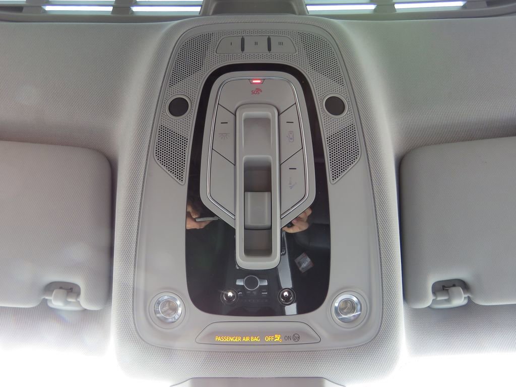 Used 2017 Audi A4 2.0T Premium image 27