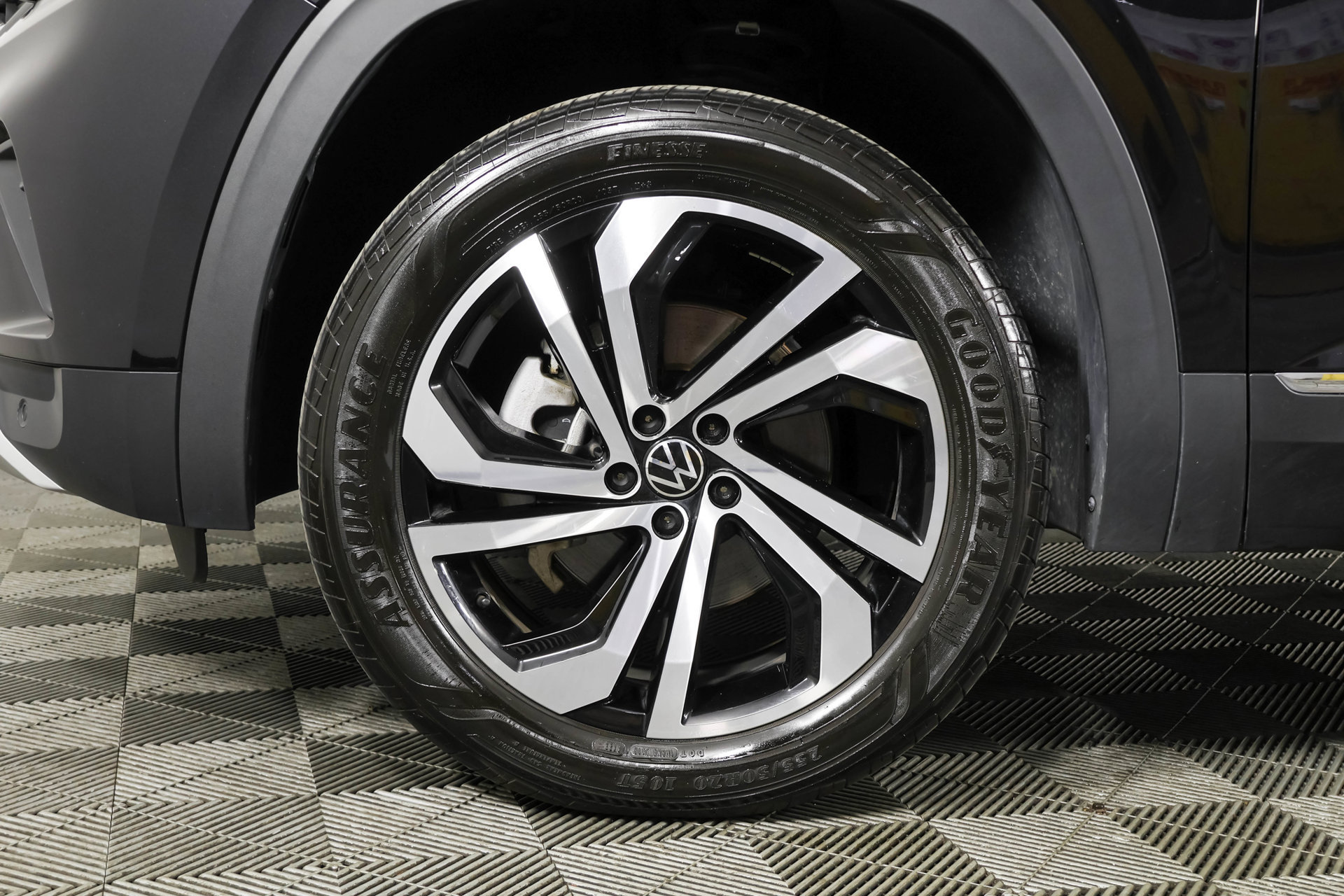 Certified 2023 Volkswagen Atlas SEL AWD/4WD image 25