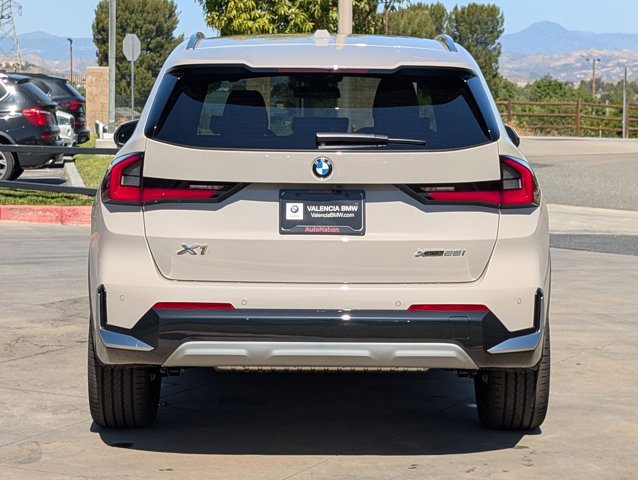 New 2026 BMW X1 xDrive28i w/ Technology Package AWD/4WD image 8