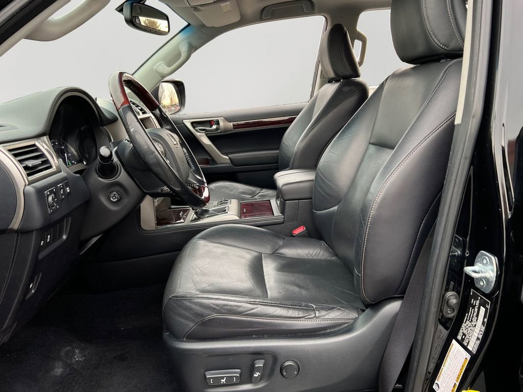 Used 2017 Lexus GX 460 image 15
