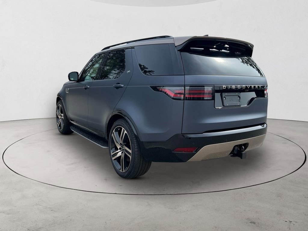New 2026 Land Rover Discovery Limited Edition image 3