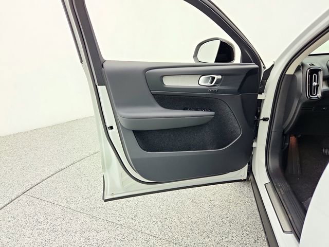 New 2026 Volvo XC40 B5 Plus w/ Protection Package Premier image 22