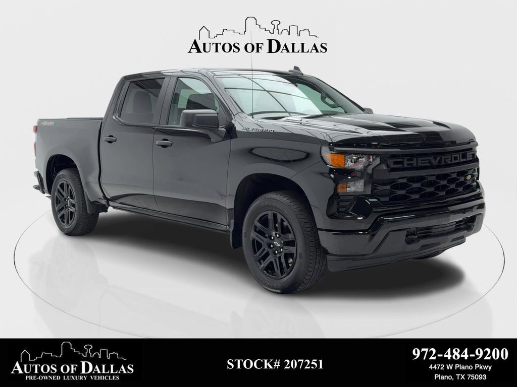 Used 2025 Chevrolet Silverado 1500 Custom image 1