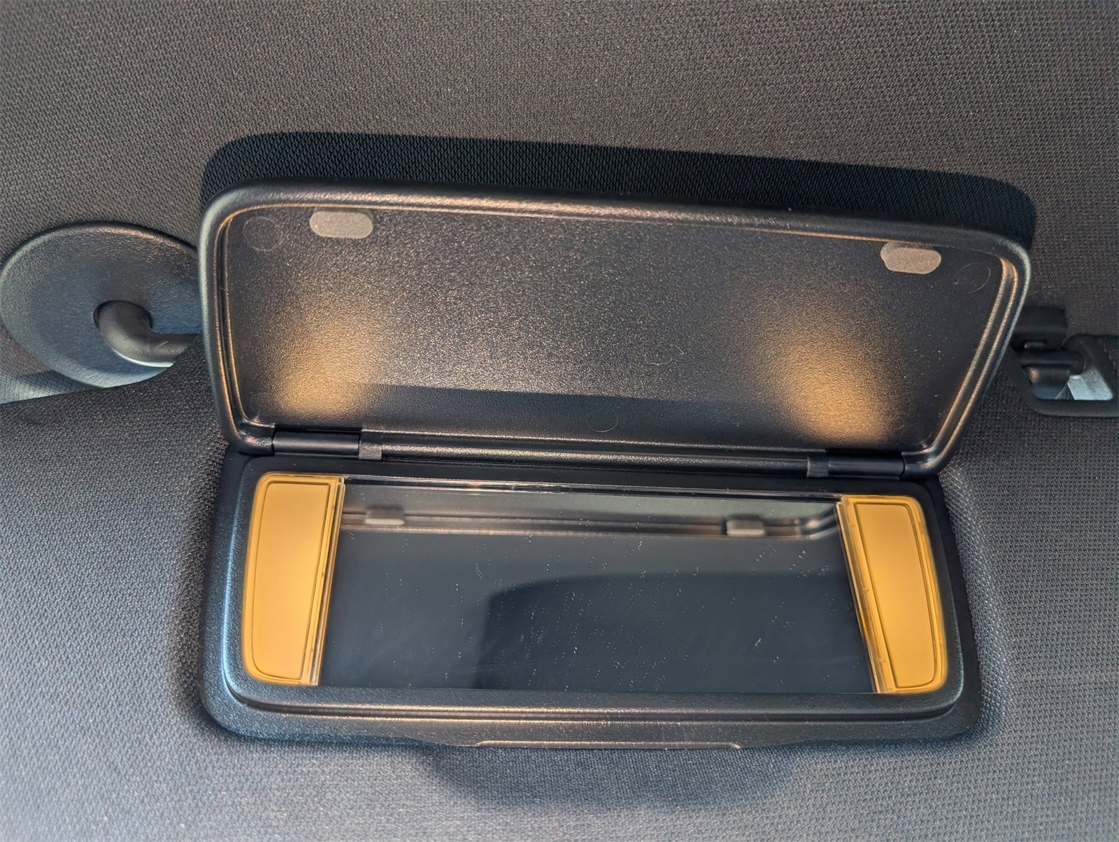 Used 2025 Chevrolet Equinox LT w/ Convenience Package II image 39