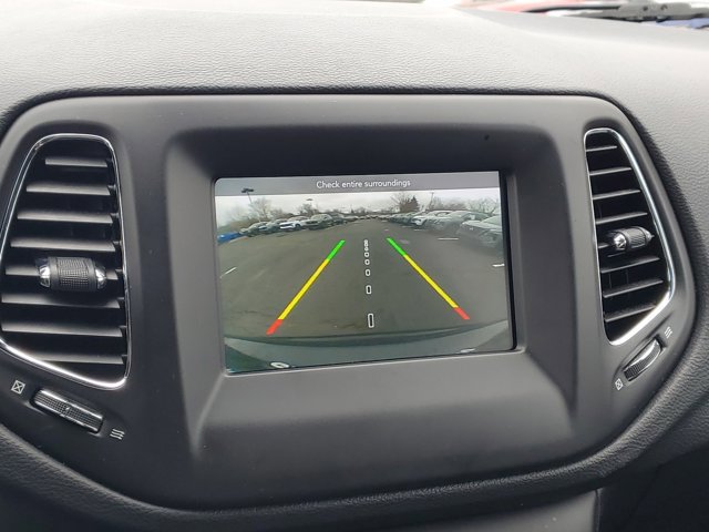 Used 2018 Jeep Compass Latitude w/ Popular Equipment Group AWD/4WD image 15