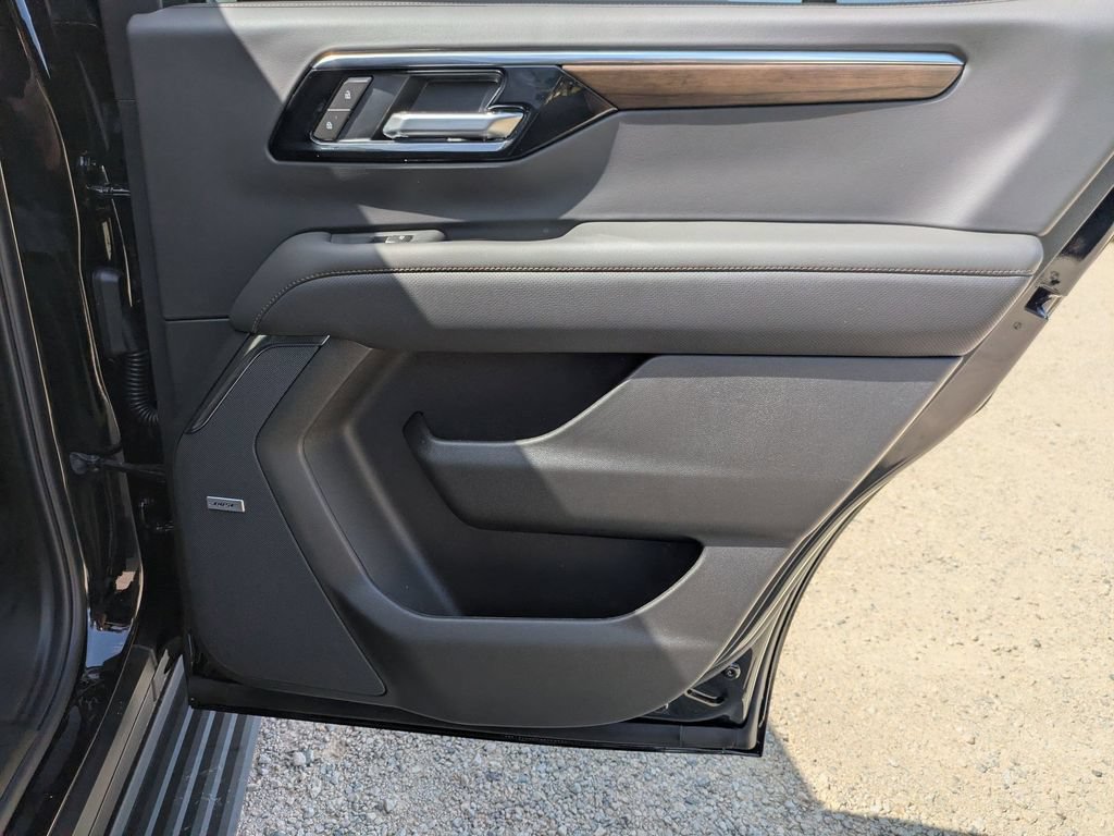 New 2026 Chevrolet Tahoe High Country AWD/4WD image 37