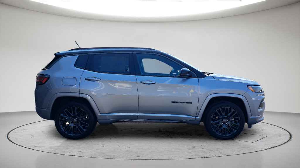 Used 2022 Jeep Compass High Altitude AWD/4WD image 2