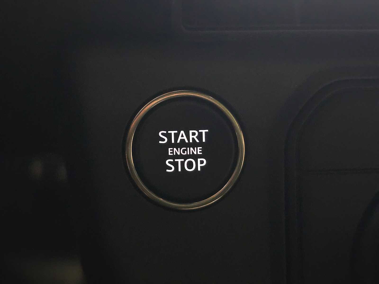 New 2026 Land Rover Defender 110 V8 AWD/4WD image 33