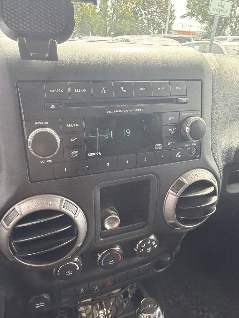 Certified 2016 Jeep Wrangler Sport AWD/4WD image 7