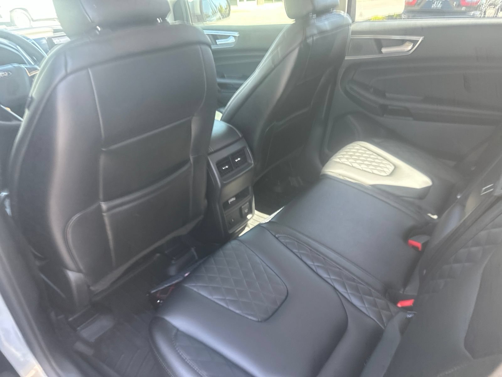 Used 2023 Ford Edge Titanium AWD/4WD image 12