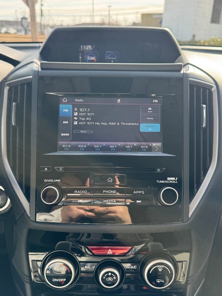 Used 2021 Subaru Forester Premium image 24