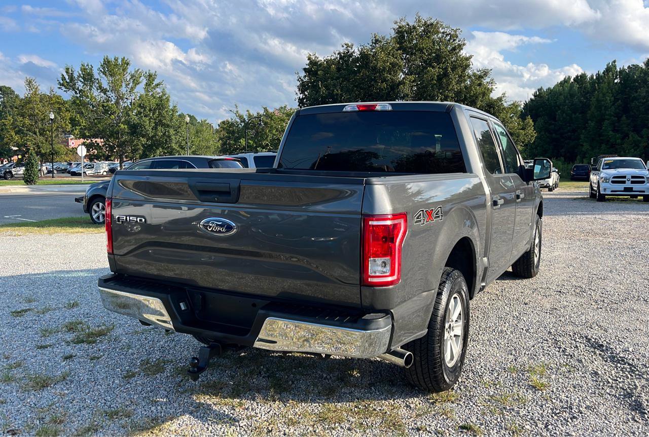 Used 2017 Ford F150 XLT w/ Equipment Group 301A Mid AWD/4WD image 10