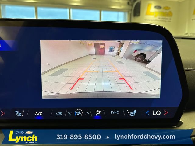 New 2027 Chevrolet Traverse LT w/ Sun and Wheel Package AWD/4WD image 6