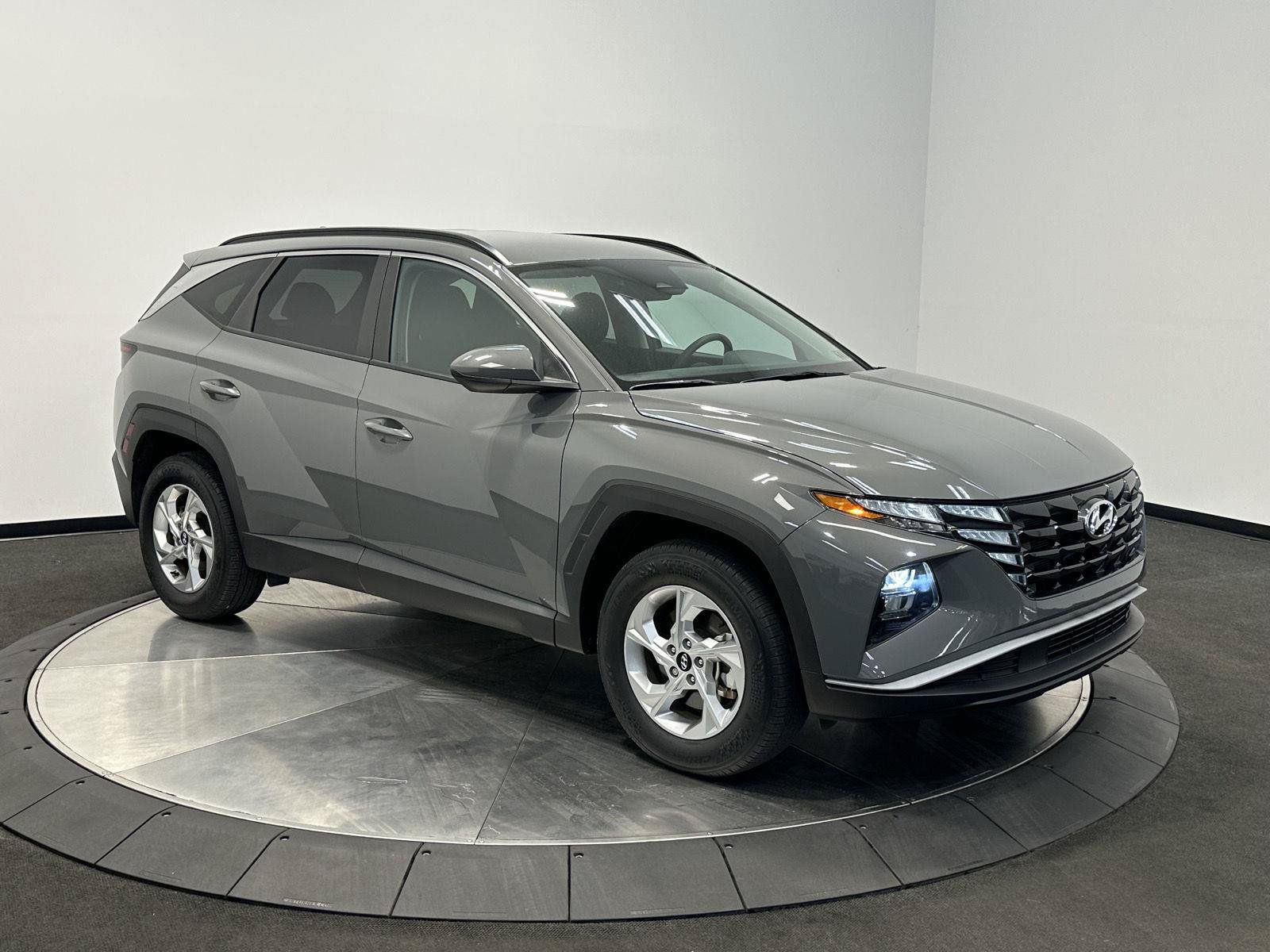 Certified 2024 Hyundai Tucson SEL AWD/4WD image 2