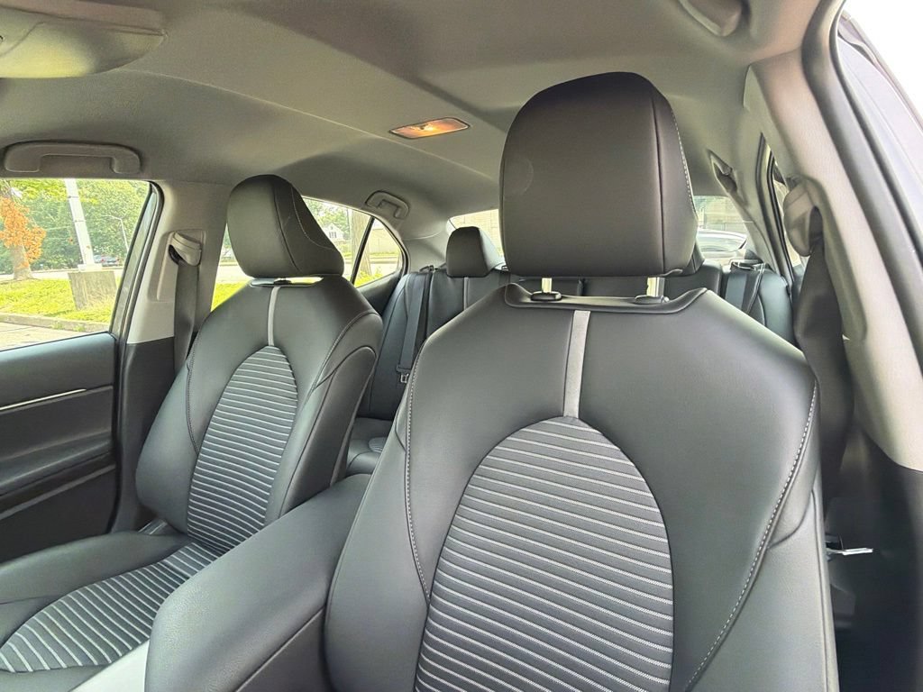 Used 2024 Toyota Camry SE FWD image 22