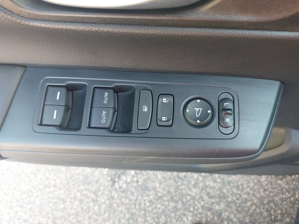 Used 2023 Honda CR-V Sport image 29