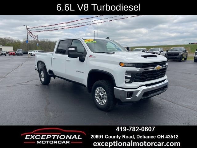 Used 2024 Chevrolet Silverado 2500 LT w/ Convenience Package AWD/4WD image 8